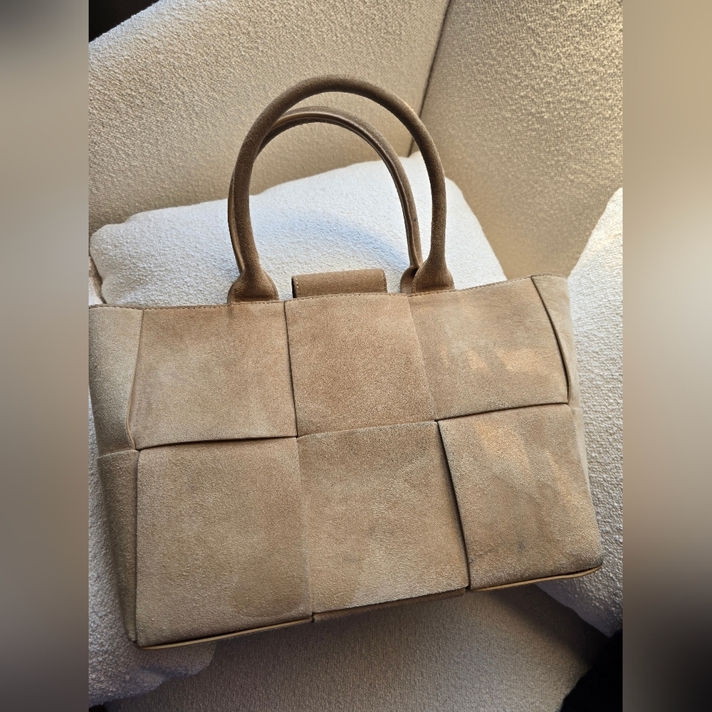 McLaughlin, Tessare Suede Handbag, Sand - Picture 9 of 16